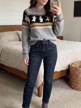 Cozy Gray Ghost Crewneck Sweater L